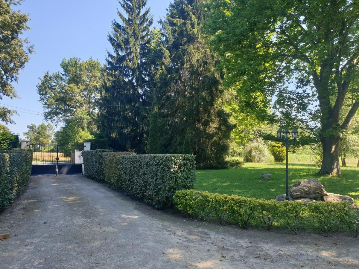 Villa La GRANGE de MOMBEL Losse Exterior foto