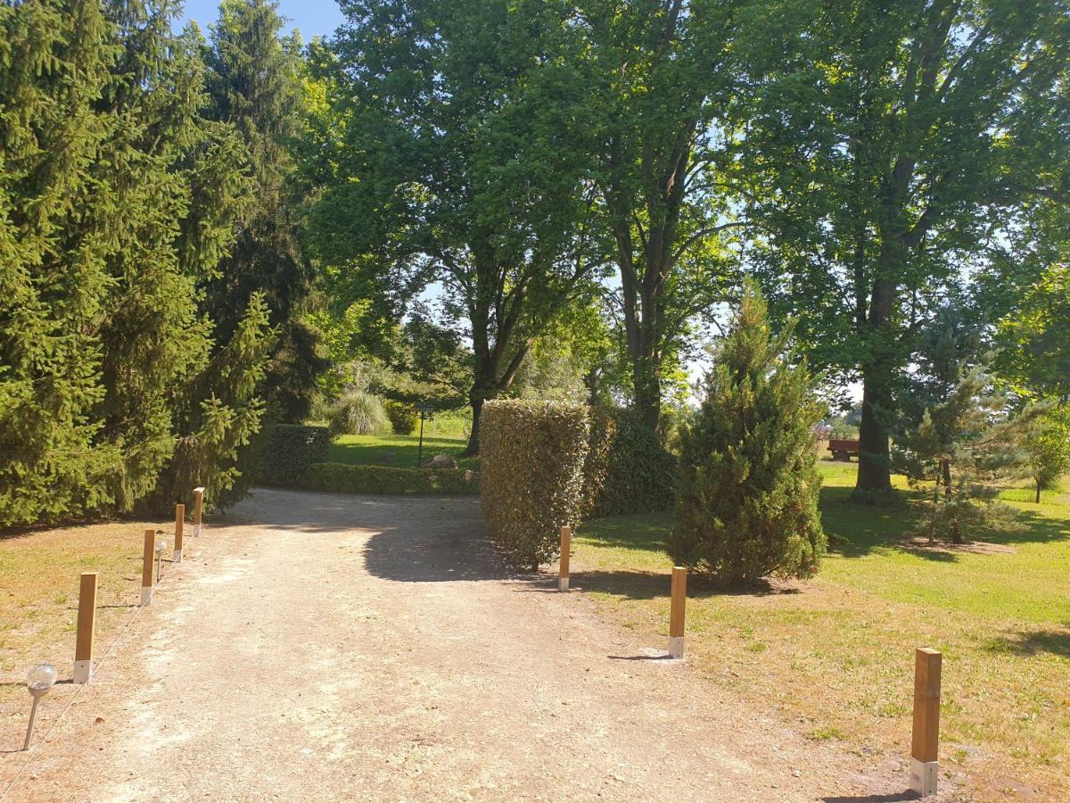 Villa La GRANGE de MOMBEL Losse Exterior foto